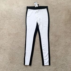HUE Black And White Color Block Leggings NEW